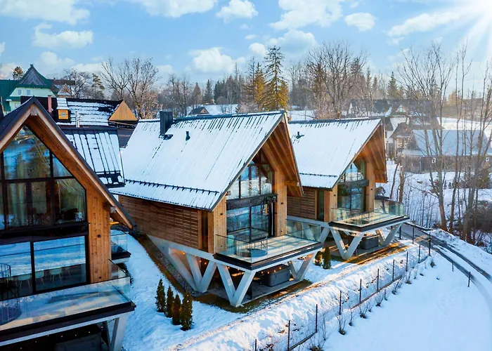 Crystal Pine Luxury Villas With Jacuzzi & Sauna By Bqqk
